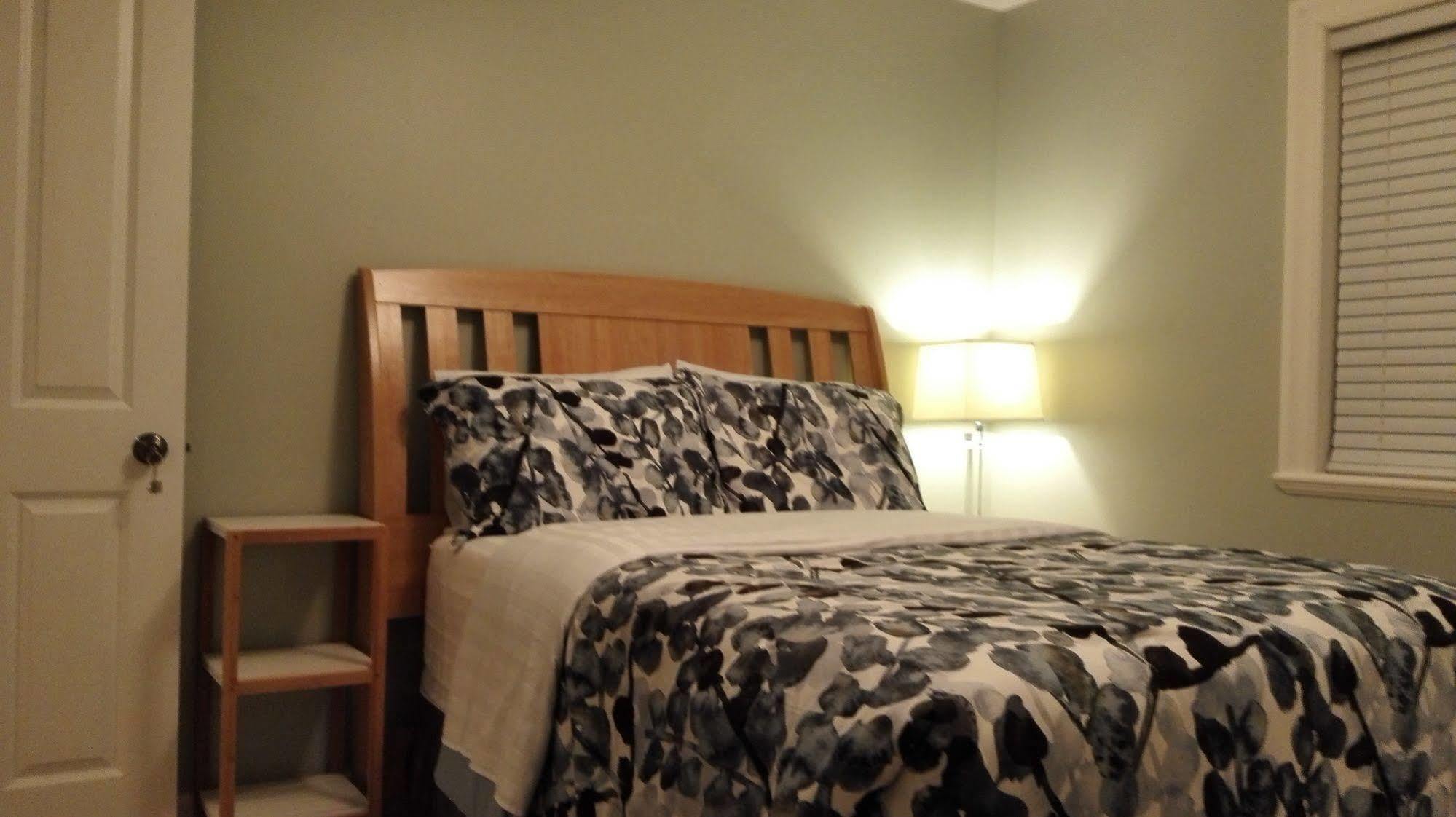 Bed and Breakfast Nanaimo Ocean View Екстер'єр фото