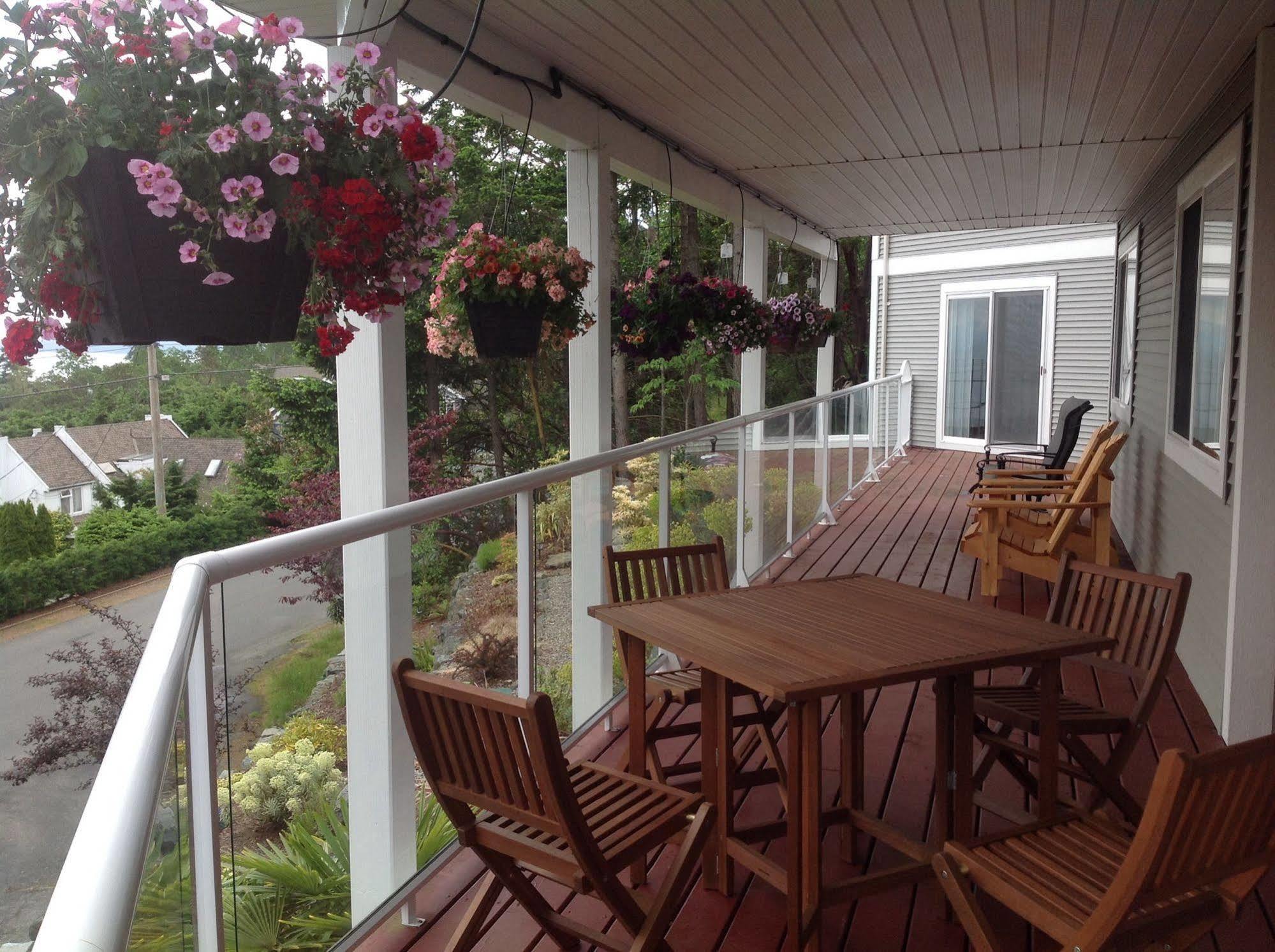 Bed and Breakfast Nanaimo Ocean View Екстер'єр фото